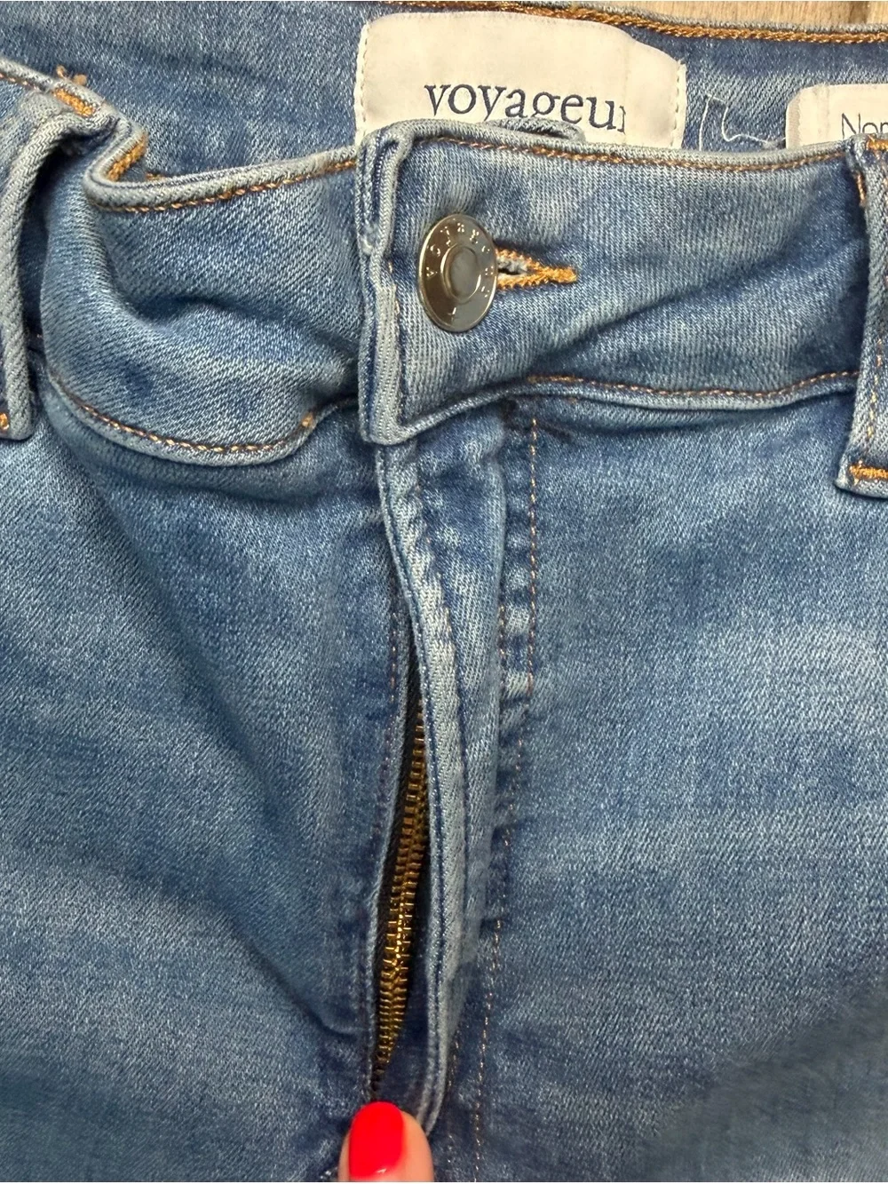 Voyageur High Rise Wide Leg Jeans Women’s Light Wash Denim Relaxed Fit Size 31